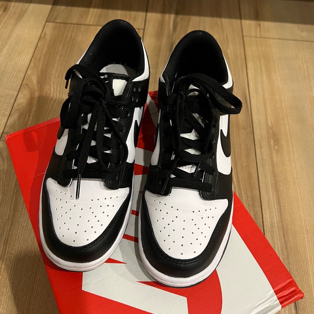 Nike Dunk Low (Panda)
